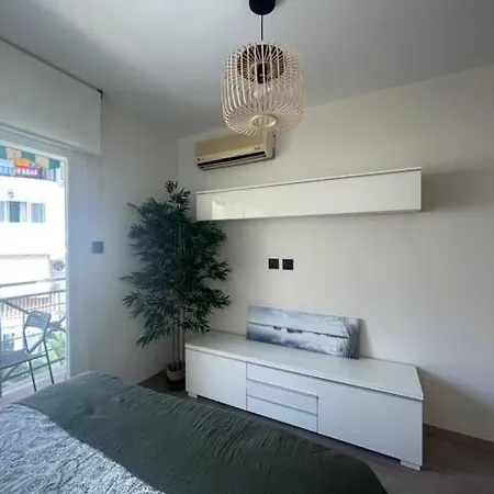 Marina Bajondillo Renoved Wifi 20 Meters From The * טורמולינוס