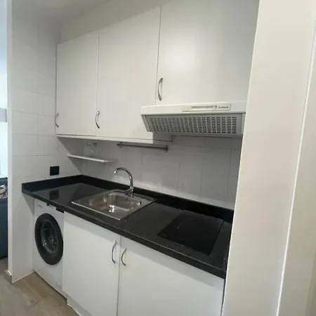 Marina Bajondillo Renoved Wifi 20 Meters From The Daire *